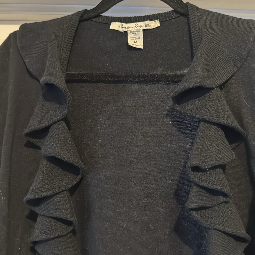American Rag ruffled cardigan medium - Picture 2 of 4